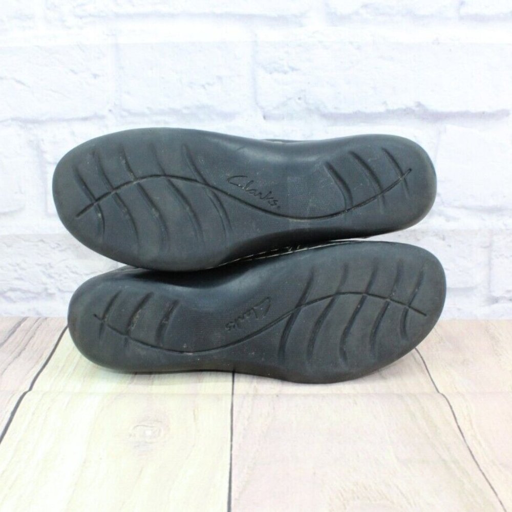 Clarks Black Leather Comfort Cushioned Slip On Loafer Shoes Size 7.5 M - Picture 9 of 9